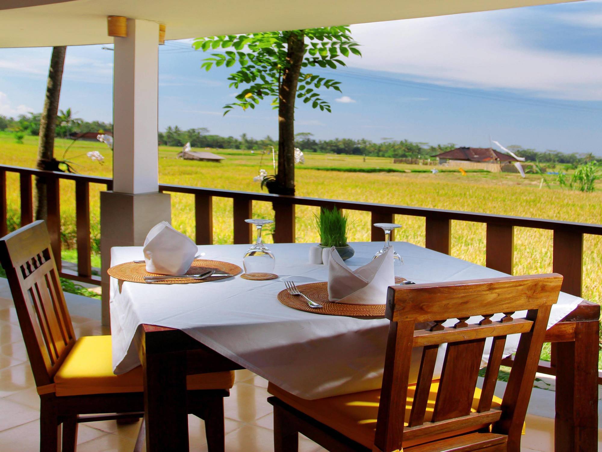 Alam Puisi Villa